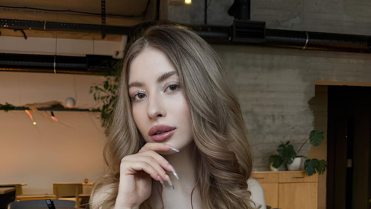 Live Porn Camera of EvelinaMarmo